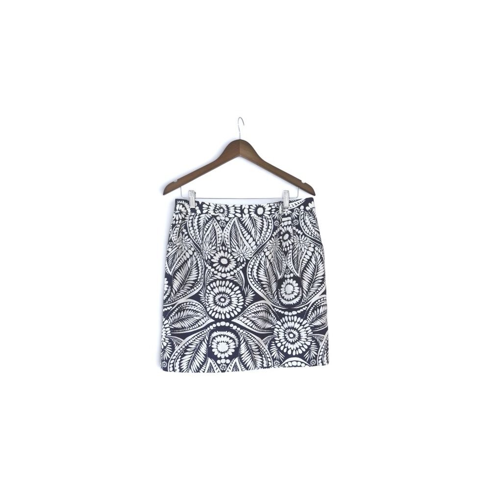 Kate Spade New York Navy White Floral Medallion Mini Skirt Size 8 Skirt  Rules